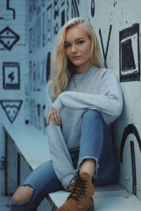 Moda na zdrowe buty – jak zadbać o swoje stopy?